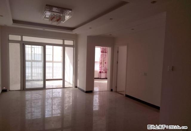 中央公园房东急租 价格便宜,观景整个南湖 晚上可清晰看喷泉 - 房屋出租 - 房屋租售 - 亳州分类信息 - 亳州28生活网 bozhou.28life.com